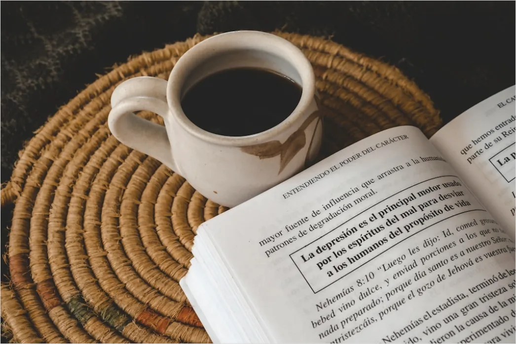 Detail Kaffee Und Buch Gemütlich Stimmungsvoll Number 13