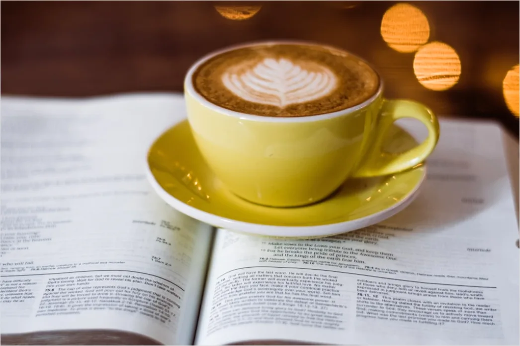 Detail Kaffee Und Buch Gemütlich Stimmungsvoll Number 16