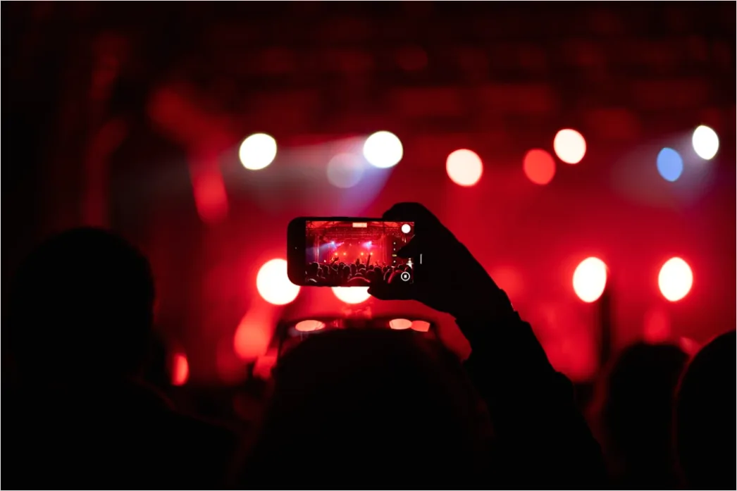 Detail Konzert Selfie Publikum Bühne Hintergrund Number 11