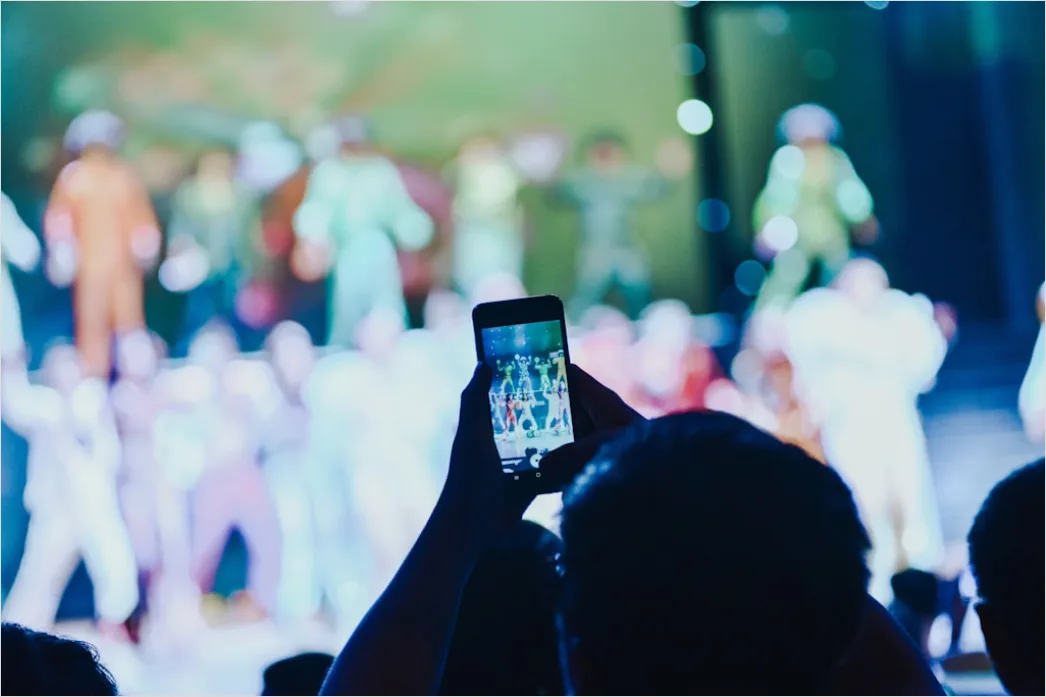 Detail Konzert Selfie Publikum Bühne Hintergrund Number 20