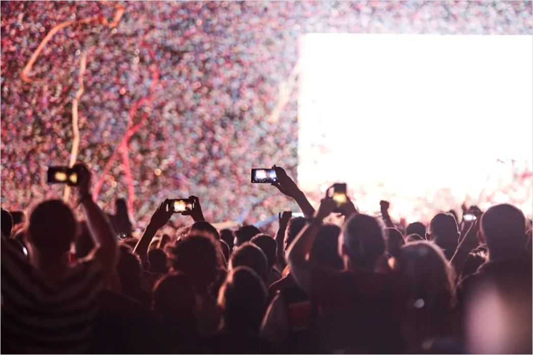 Detail Konzert Selfie Publikum Bühne Hintergrund Number 10