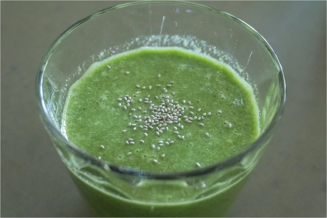 Detail Matcha Smoothie Glas Nahaufnahme Grün Number 8