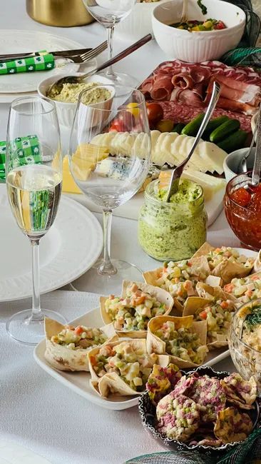 Detail Neujahr Frühstück Sekt Essen Tisch Number 4