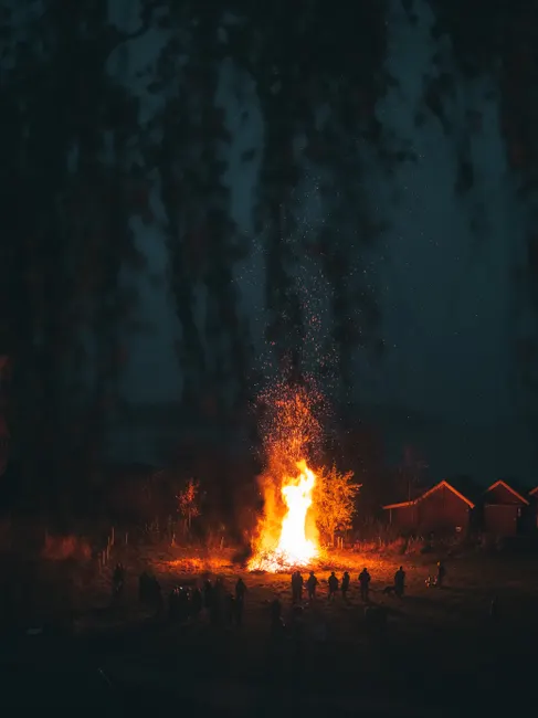 Detail Osterfeuer Abend Gemeinschaft Outdoor Number 4