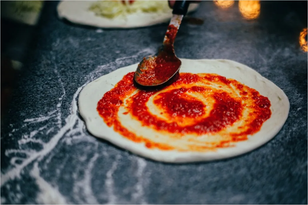 Detail Pizza Teig Ausrollen Nahaufnahme Zubereitung Number 10