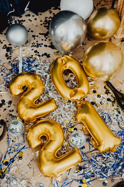 Detail Silvester Dekoration Gold Silber Luftballons Number 12