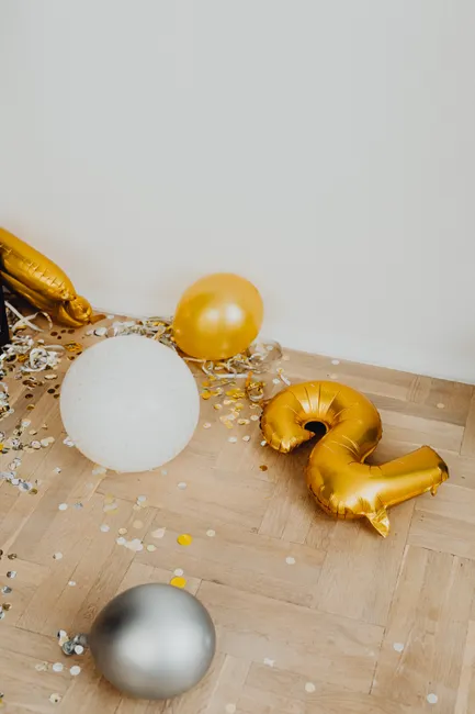 Detail Silvester Dekoration Gold Silber Luftballons Number 15