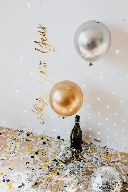 Detail Silvester Dekoration Gold Silber Luftballons Number 10