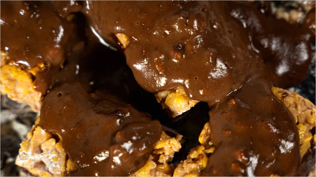 Detail Spare Ribs Teller Nahaufnahme Sauce Rustikal Number 20