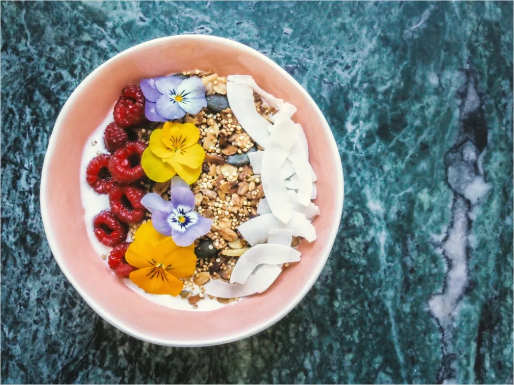 Detail Tropical Smoothie Bowl Bunt Draufsicht Number 5