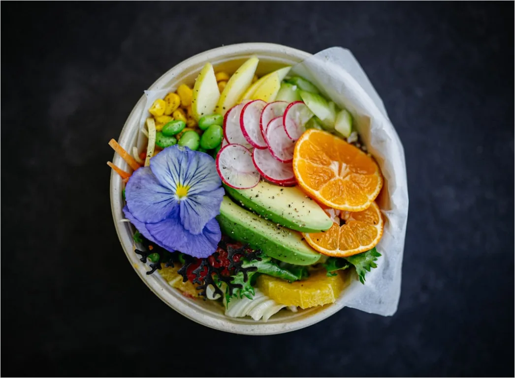 Vegane Bowl Quinoa Gemuese Draufsicht 5d6a