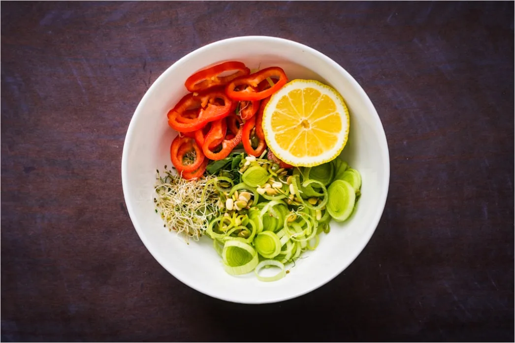 Detail Vegane Bowl Quinoa Gemüse Draufsicht Number 5