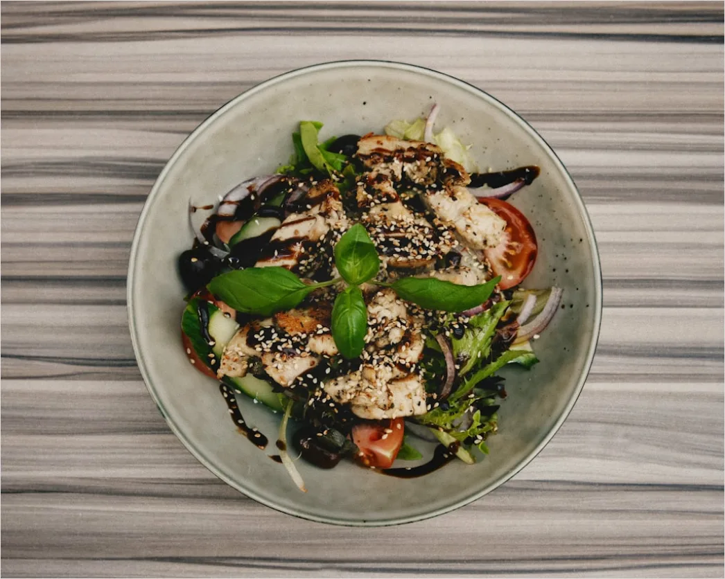 Detail Vegane Bowl Quinoa Gemüse Draufsicht Number 7