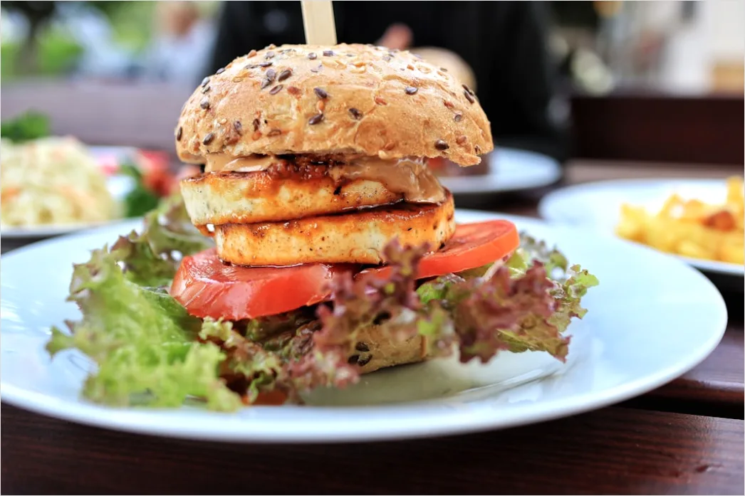 Detail Veganer Burger Nahaufnahme Querschnitt Number 20