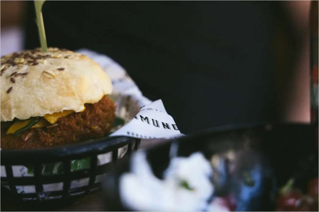 Detail Veganer Burger Nahaufnahme Querschnitt Number 6
