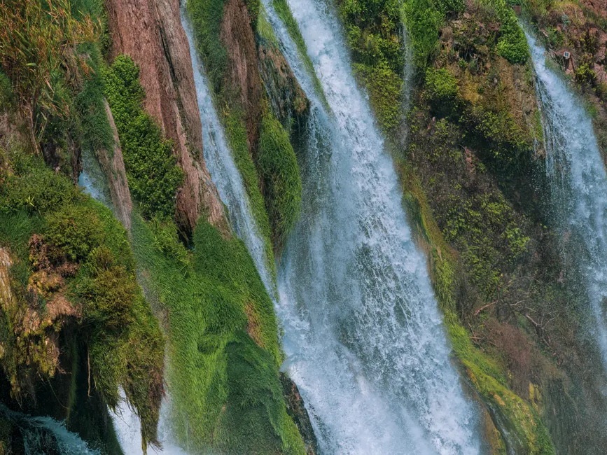 Detail Wasserfall Tropisch üppig Grün Nahaufnahme Number 4
