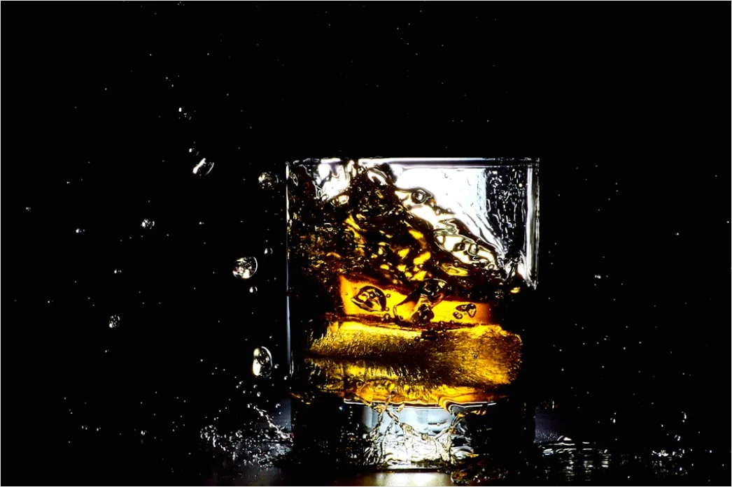 Detail Whisky Glas Eis Nahaufnahme Rustikal Number 2