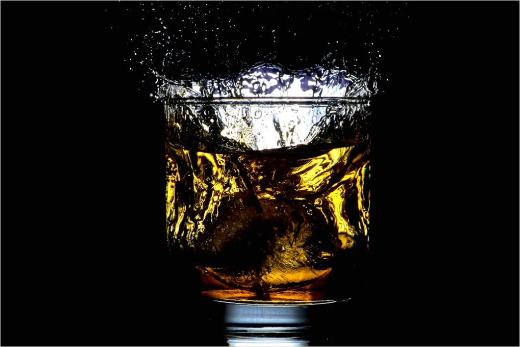 Detail Whisky Glas Eis Nahaufnahme Rustikal Number 19