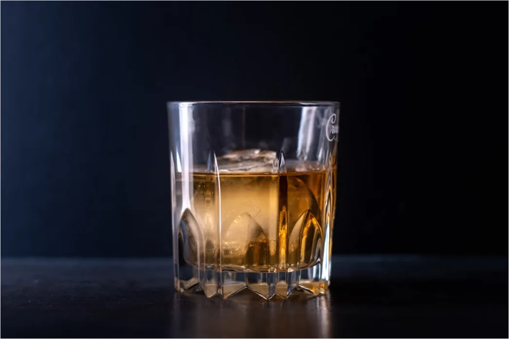 Detail Whisky Glas Eis Nahaufnahme Rustikal Number 6