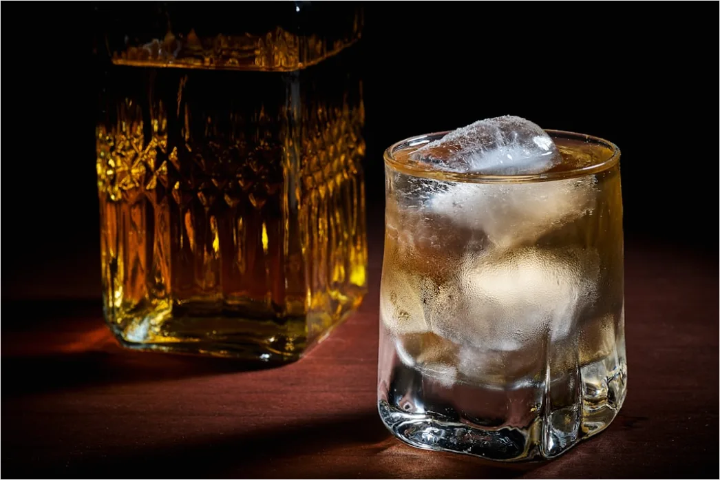 Detail Whisky Glas Eis Nahaufnahme Rustikal Number 7