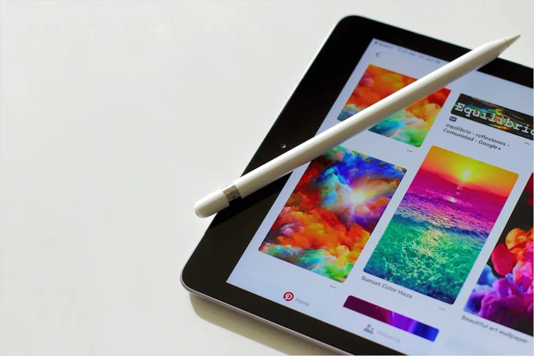 Detail App Design Wireframe Auf Tablet Mit Stylus Foto Number 12