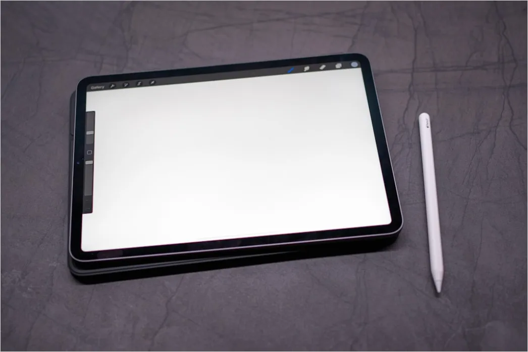 Detail App Design Wireframe Auf Tablet Mit Stylus Foto Number 7