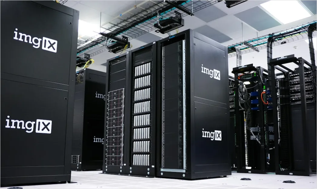 Detail Backup Speicher System Nas Im Rack Foto Number 2