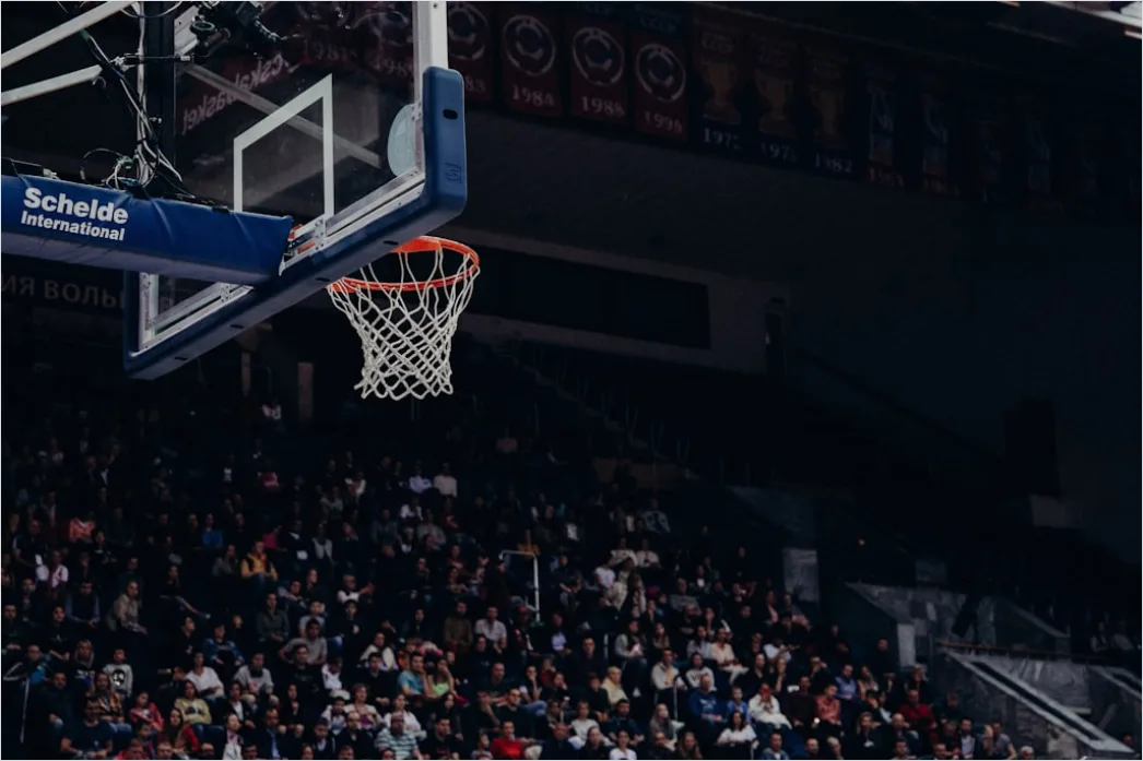 Detail Basketball Dunk Foto In Der Halle Number 5