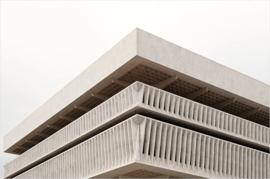 Beton Brutalismus Industriegebaeude Detail Fassade 1164