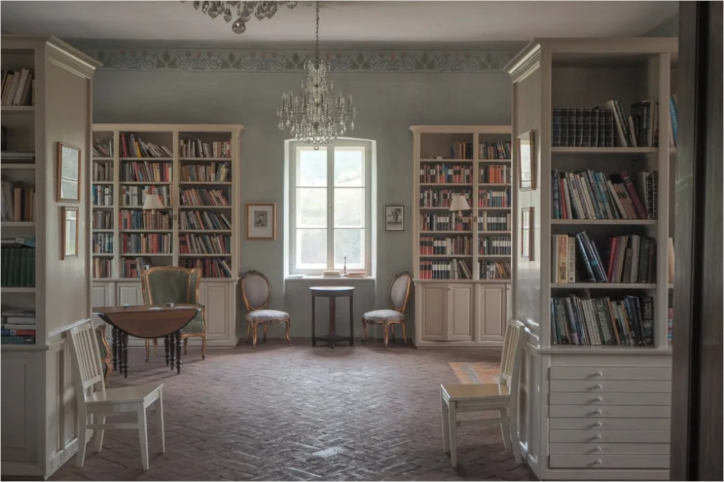 Detail Bibliothek Innenraum Hohe Regale Perspektive Number 16