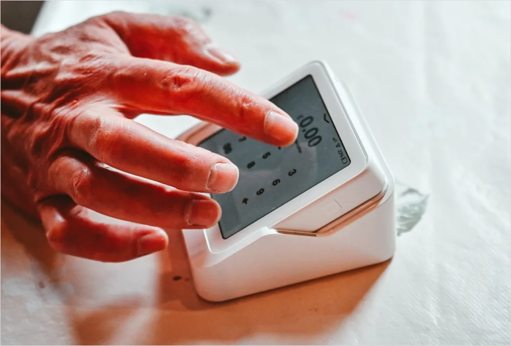Detail Biometrischer Fingerabdruck Scanner Nahaufnahme Foto Number 2