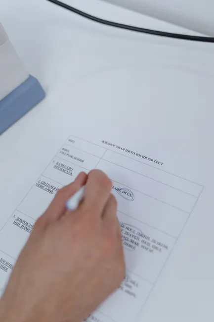 Blutwerte Laborbericht Auf Klemmbrett Nahaufnahme 0dfd