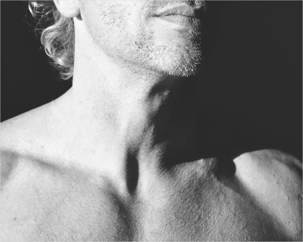 Detail Bodybuilding Posing Im Studio Foto Männlich Number 11