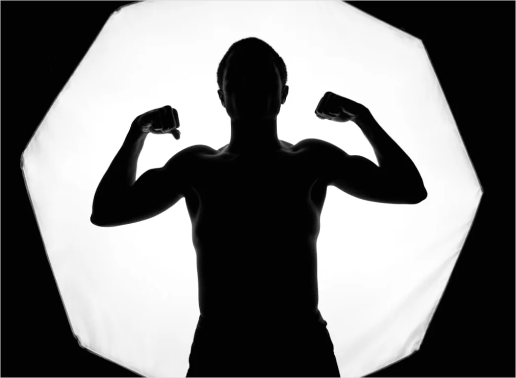 Detail Bodybuilding Posing Im Studio Foto Männlich Number 12