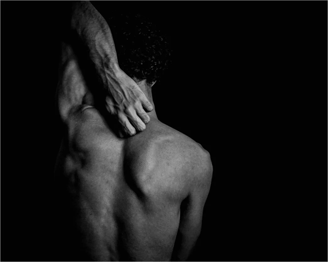 Detail Bodybuilding Posing Im Studio Foto Männlich Number 16