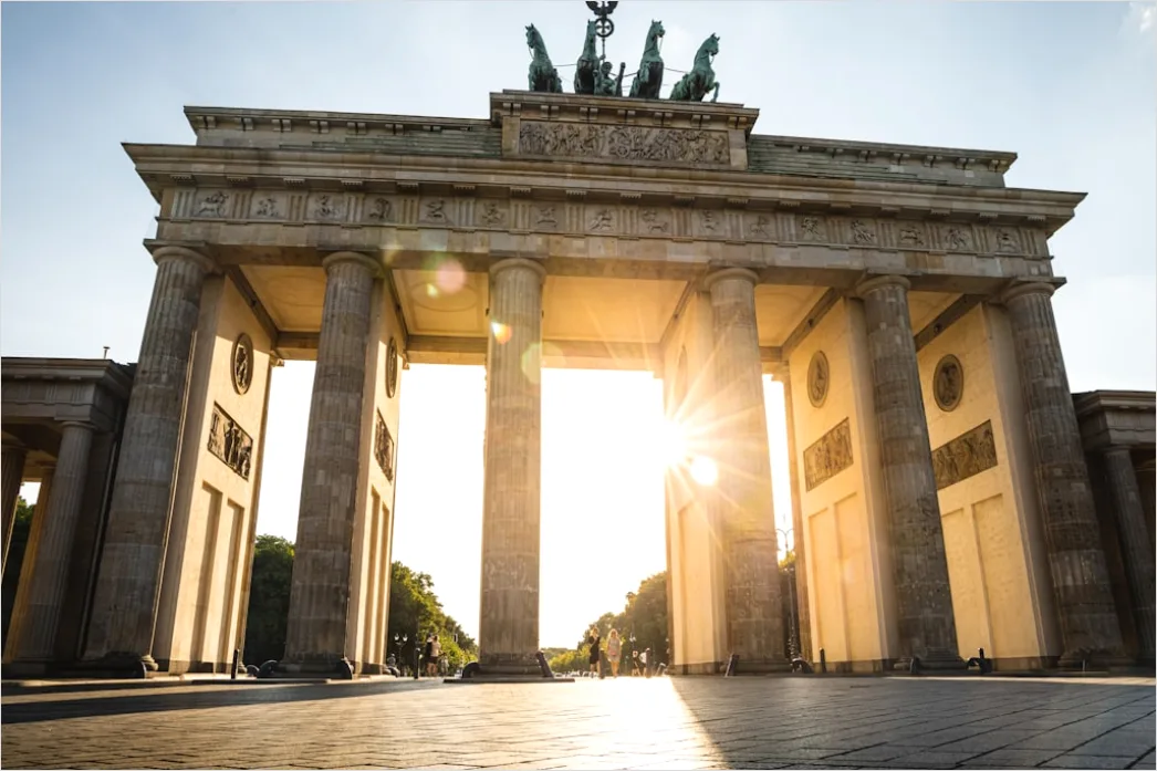 Brandenburger Tor Bei Sonnenaufgang Menschenleer Ff00