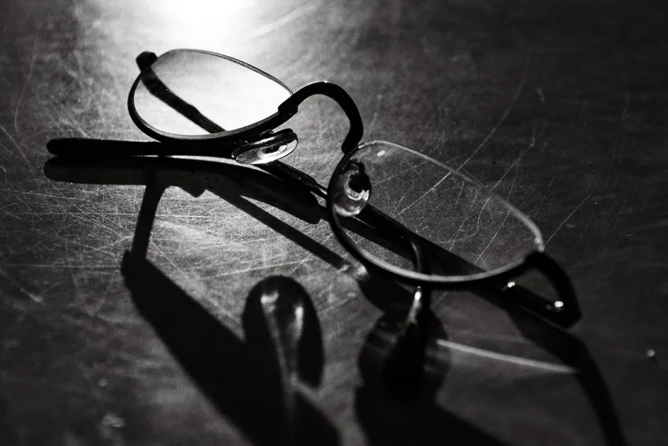 Detail Brille Glas Makro Nahaufnahme Reflexion Number 15