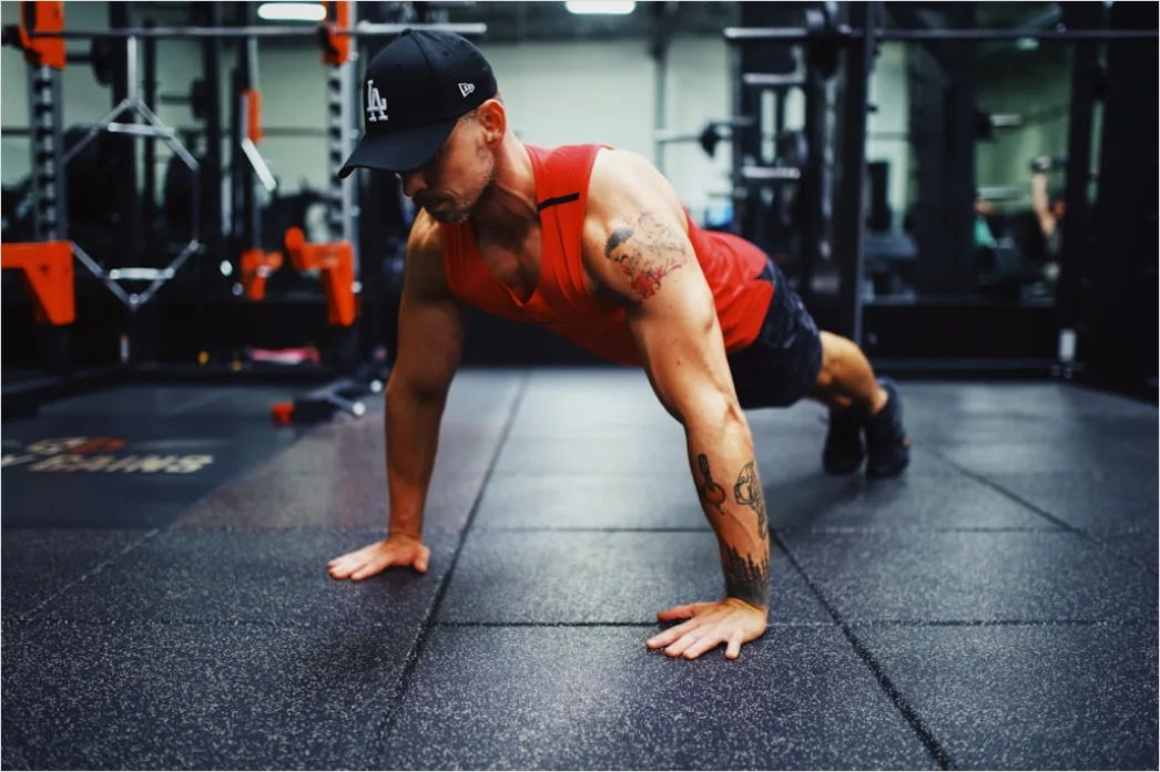 Detail Burpees Hiit Training Foto Schweiß Number 16