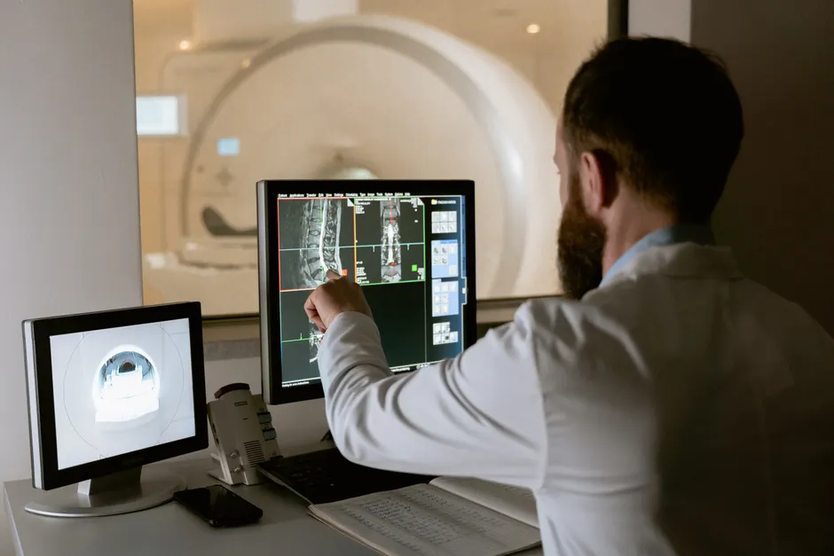 Detail Ct Kontrollraum Monitore Radiologie Arbeitsplatz Number 12