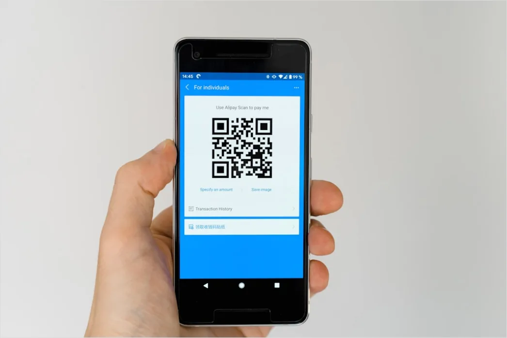 Digitaler Impfnachweis Qr Code Auf Handy 1a95