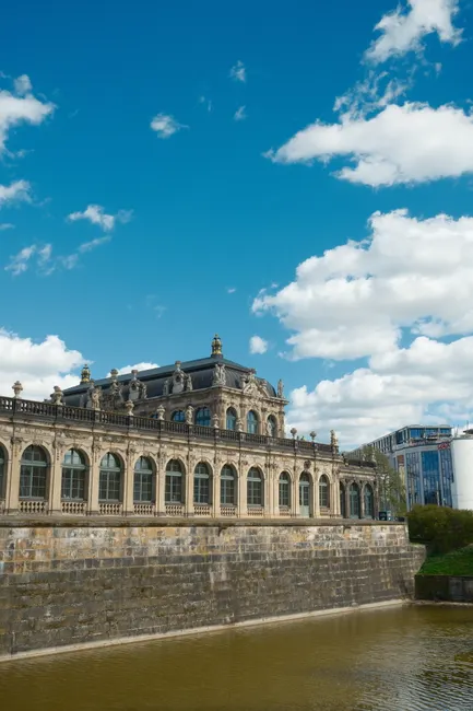 Detail Dresden Zwinger Barock Hof Perspektive Number 20