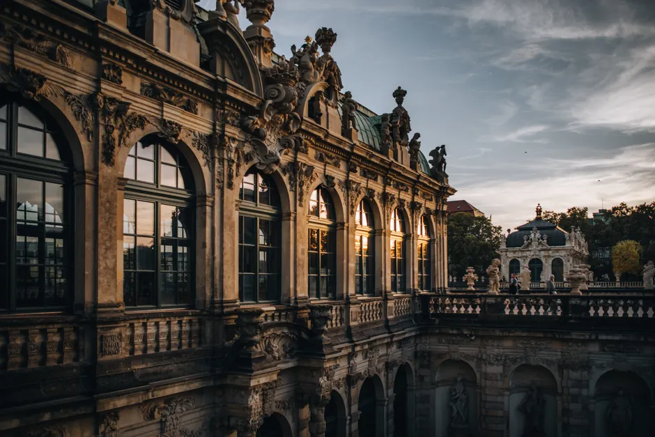 Detail Dresden Zwinger Barock Hof Perspektive Number 4