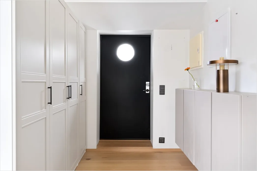 Detail Flur Minimalistisch Tageslicht Clean Design Number 3