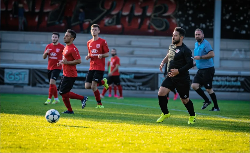 Detail Fußball Spielszene Zweikampf Foto Action Number 14