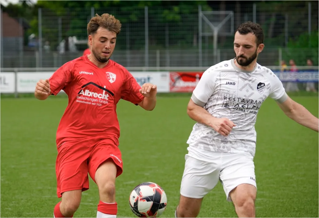 Detail Fußball Spielszene Zweikampf Foto Action Number 16