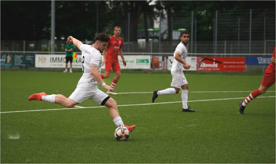 Detail Fußball Spielszene Zweikampf Foto Action Number 8