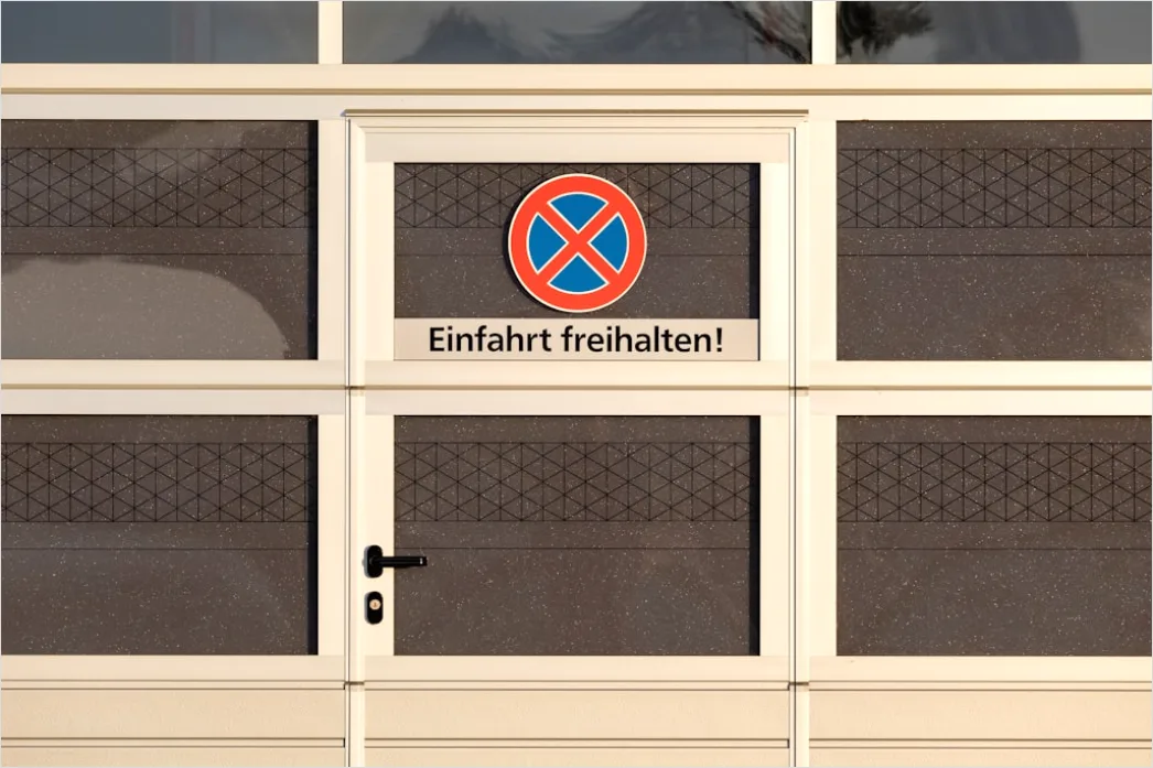 Detail Garage Tor Modern Minimalistisch Frontansicht Number 18