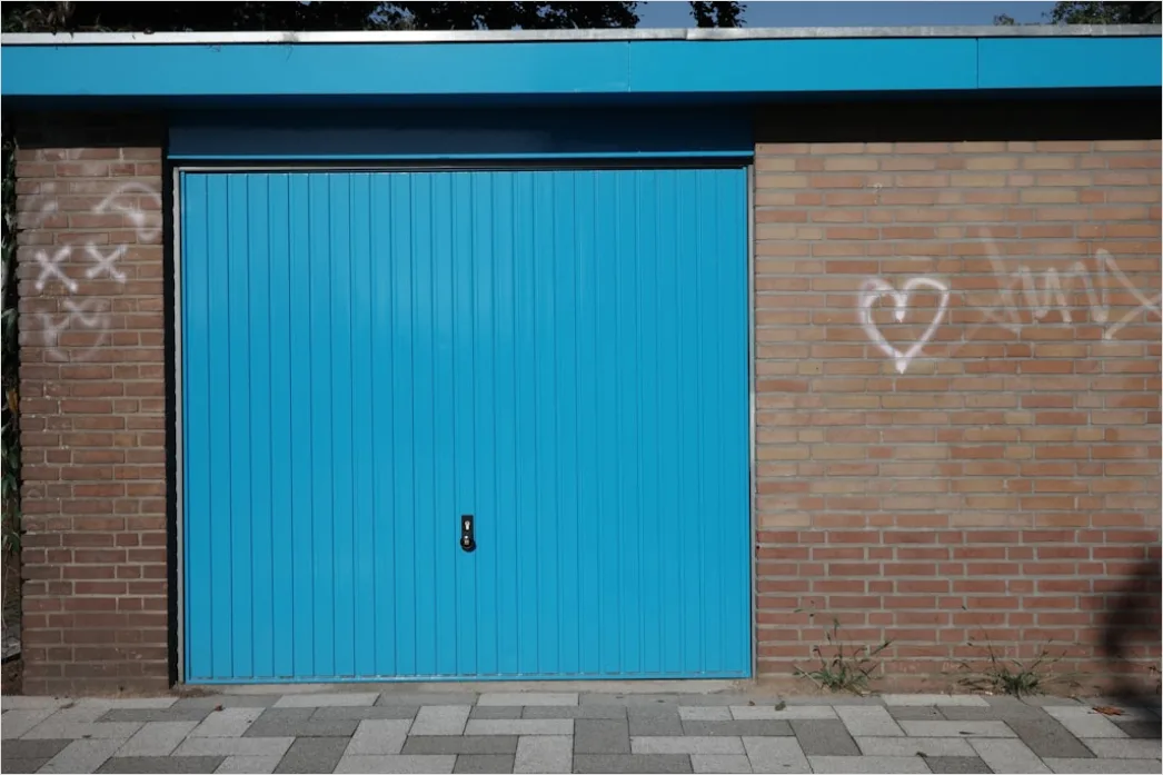 Detail Garage Tor Modern Minimalistisch Frontansicht Number 6