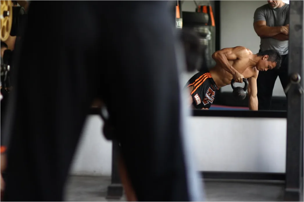 Detail Hiit Training Zuhause Foto Schweiß Dynamisch Number 16
