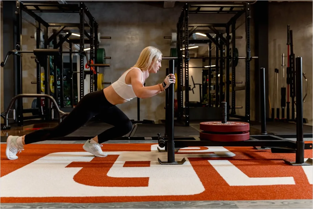 Detail Hiit Training Zuhause Foto Schweiß Dynamisch Number 3